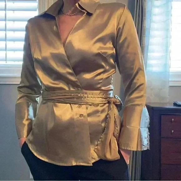 Suzy Shier Wrap Blouse Gold Satin V Neck Tie Waist 3/4 Sleeve Sash  Belt Size XS - Picture 3 of 16